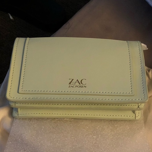 Zac Zac Posen Earthette Crossbody Brand new! - Picture 3 of 8